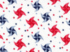Molinillos y estrellas patrióticos sobre fondo blanco, 100 % algodón. Precio por yarda.