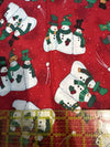 Trío de muñecos de nieve vintage navideños sobre fondo rojo, 100 % algodón ligero. Precio por yarda.