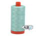 2835 Algodón Aurifil color verde menta medio, 50 wt, bobina grande