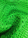 Tejido vinílico con relieve 3D «Florida Gator» en color caramelo miel / Se vende por metros