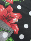 Tela de poliéster y algodón con estampado de lunares y campanillas negras