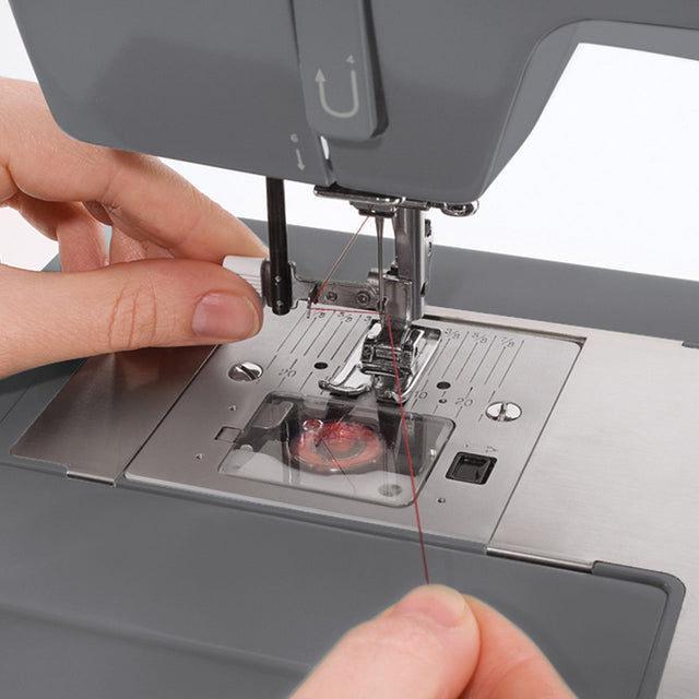 Built-In Needle Threader 