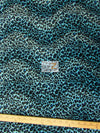 Tejido de felpa de pelo corto con estampado de guepardo azul y negro / Se vende por metros||color: azul y negro con estampado de guepardo