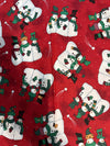 Trío de muñecos de nieve vintage navideños sobre fondo rojo, 100 % algodón ligero. Precio por yarda.