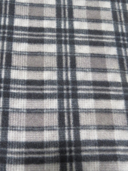 Tejido de felpa estampado con diseño de tartán vintage.