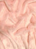 Tela de piel sintética de pelo largo y peludo, de color rosa claro liso / Se vende por yardas