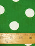 Tela estampada de poliéster y algodón con lunares grandes / Verde kelly y lunares blancos / Se vende por metros