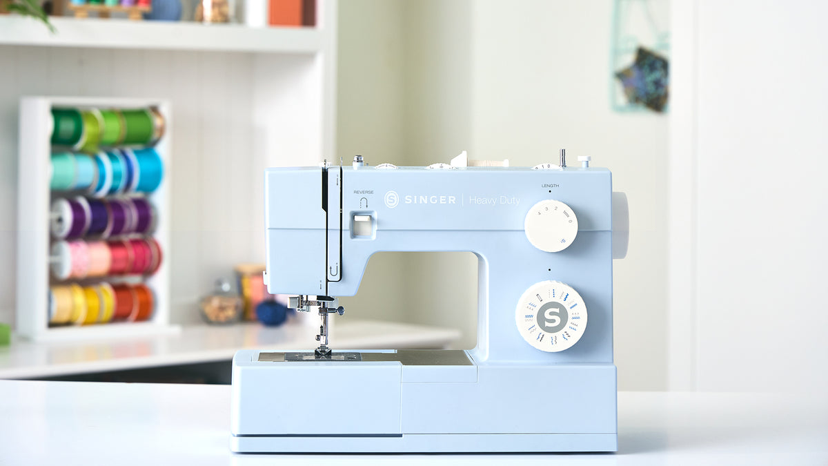 Singer Heavy Duty 4423 Présentation et avis sur la machine à coudre Meltwater Blue
