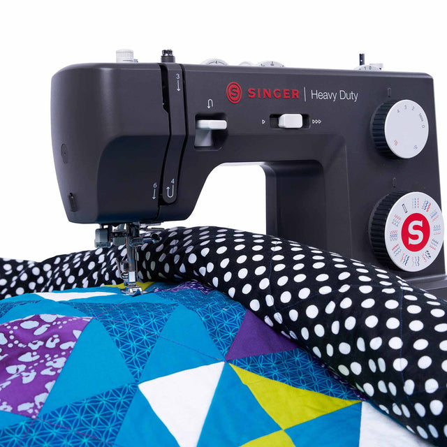 <strong>Large Sewing Space</strong>