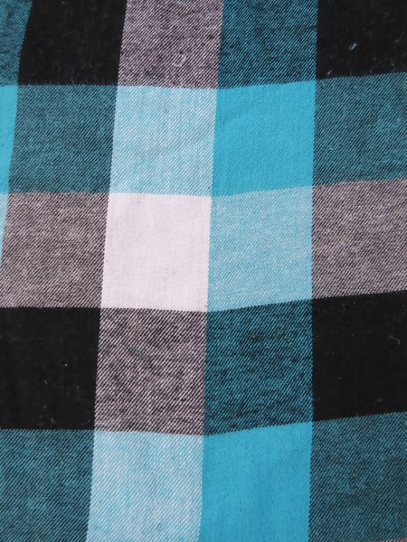 Tejido de franela para uniformes con estampado de tartán / Turquesa y negro / Se vende por metros