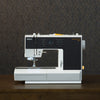 PFAFF® passport™ 2.0 Machine à coudre et table d'extension avec sac -- Image du produit