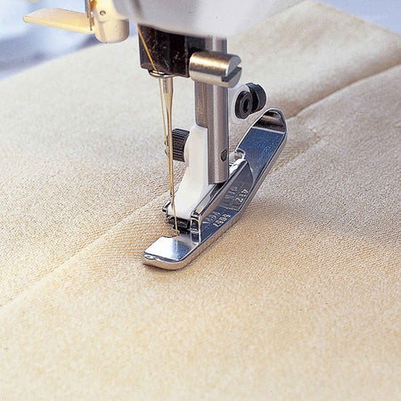 HUSQVARNA® VIKING® Pie para cremallera estrecha -- Imagen del producto