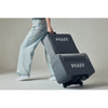 PFAFF® Machine & Embroidery Unit Luggage Set -- Imagen del producto