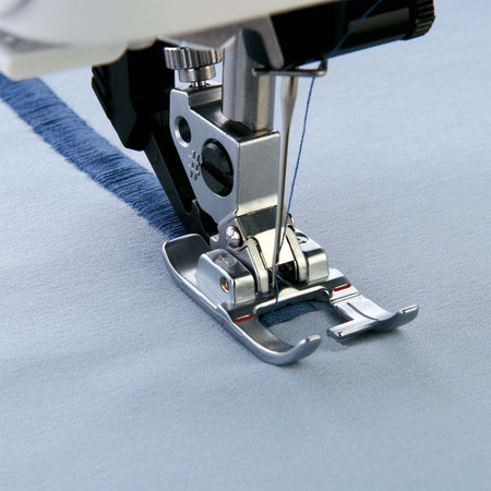 Pie prénsatelas PFAFF® para sistema IDT™ -- Imagen del producto