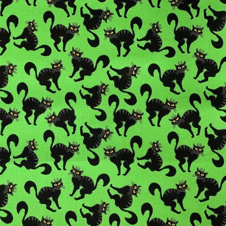 Tela de Halloween con gatos negros espeluznantes sobre fondo verde, 100 % algodón