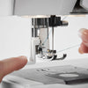 Máquina de coser y bordar HUSQVARNA® VIKING® Refurbished DESIGNER SAPPHIRE™ 85 -- Imagen del producto